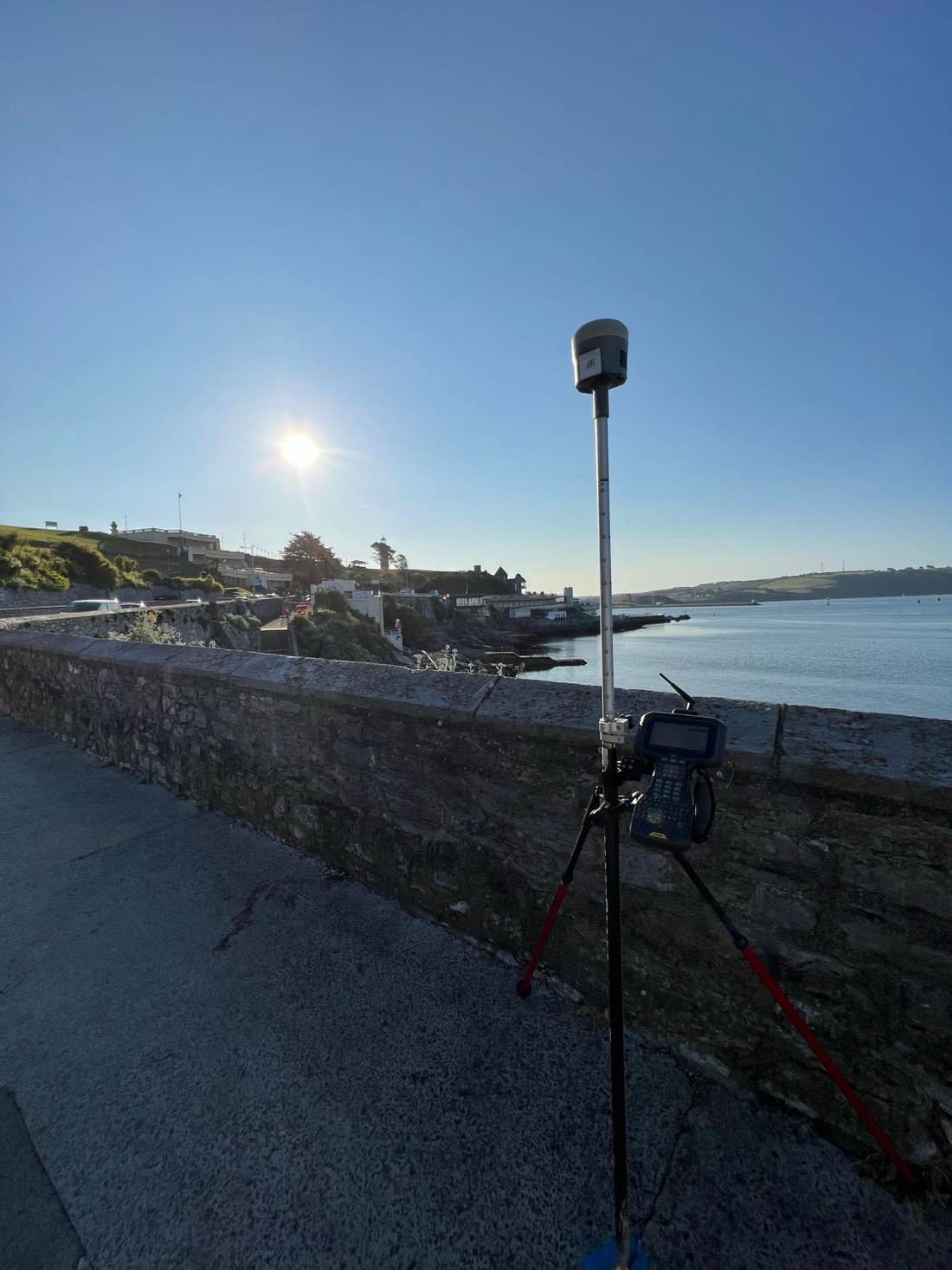 Early-morning GPS observations before a coastal survey